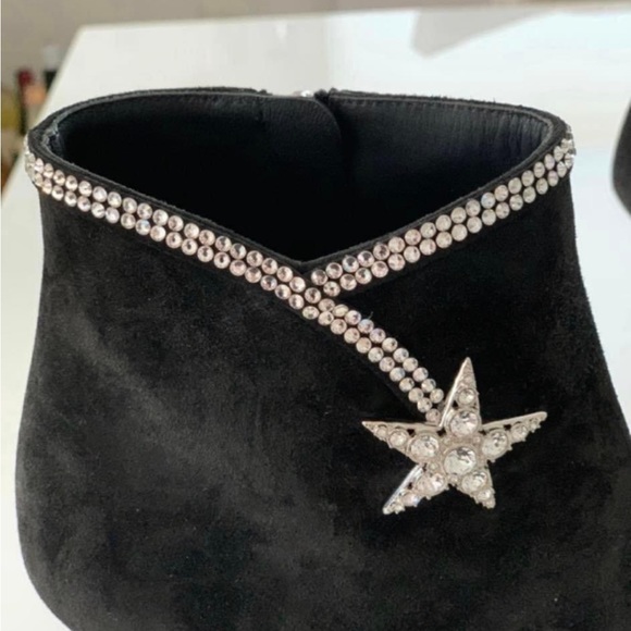 Chanel star boots 37.5 (run small) new - Picture 2 of 6